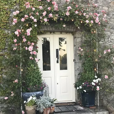 Hideaway At Foxhollow